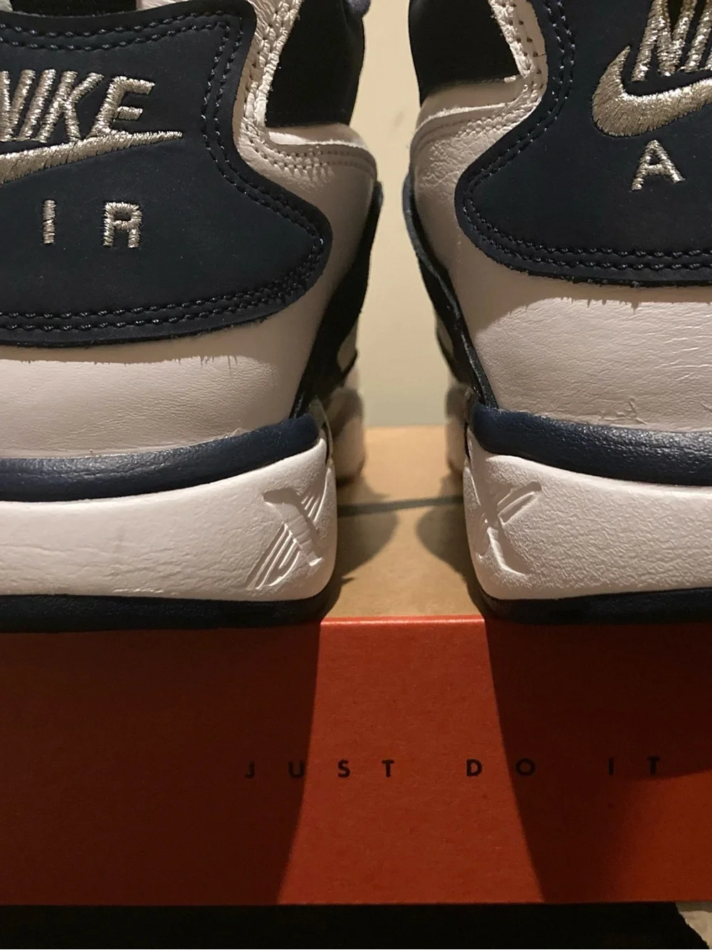 Nike Air Diamond Turf White / Midnight Navy Men’s Shoes